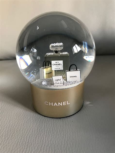 chanel diy globes|It’s A Chanel Inspired Christmas: Snow Globes Edition!.